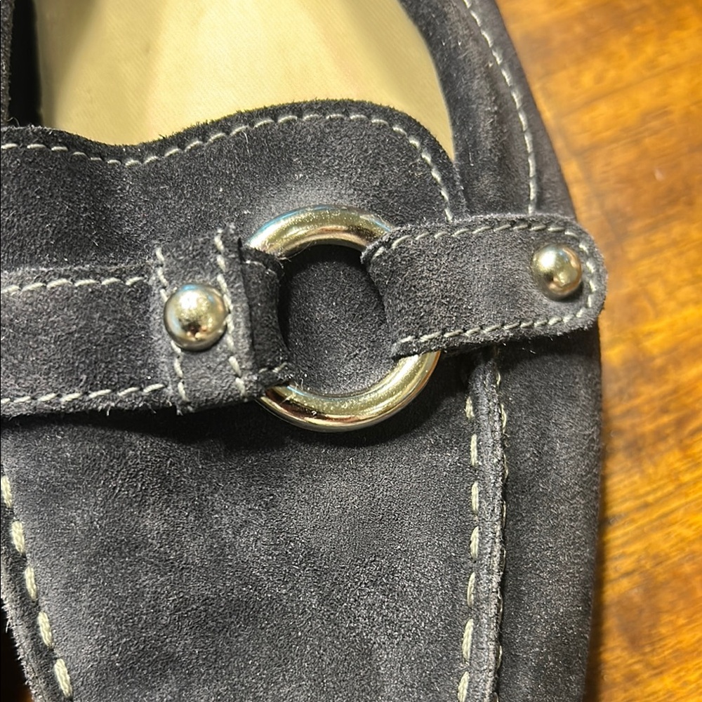 Banana Republic Navy Loafers with Silver Accent and white stitching - Picture 6 of 6